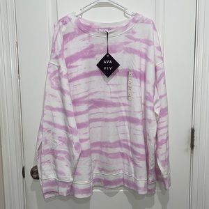 Crew neck/ long sleeve size 3X